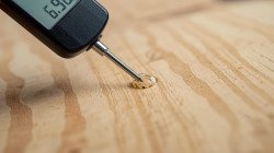 جهاز الرطوبة (Moisture Meter) لكشف تسربات المياه